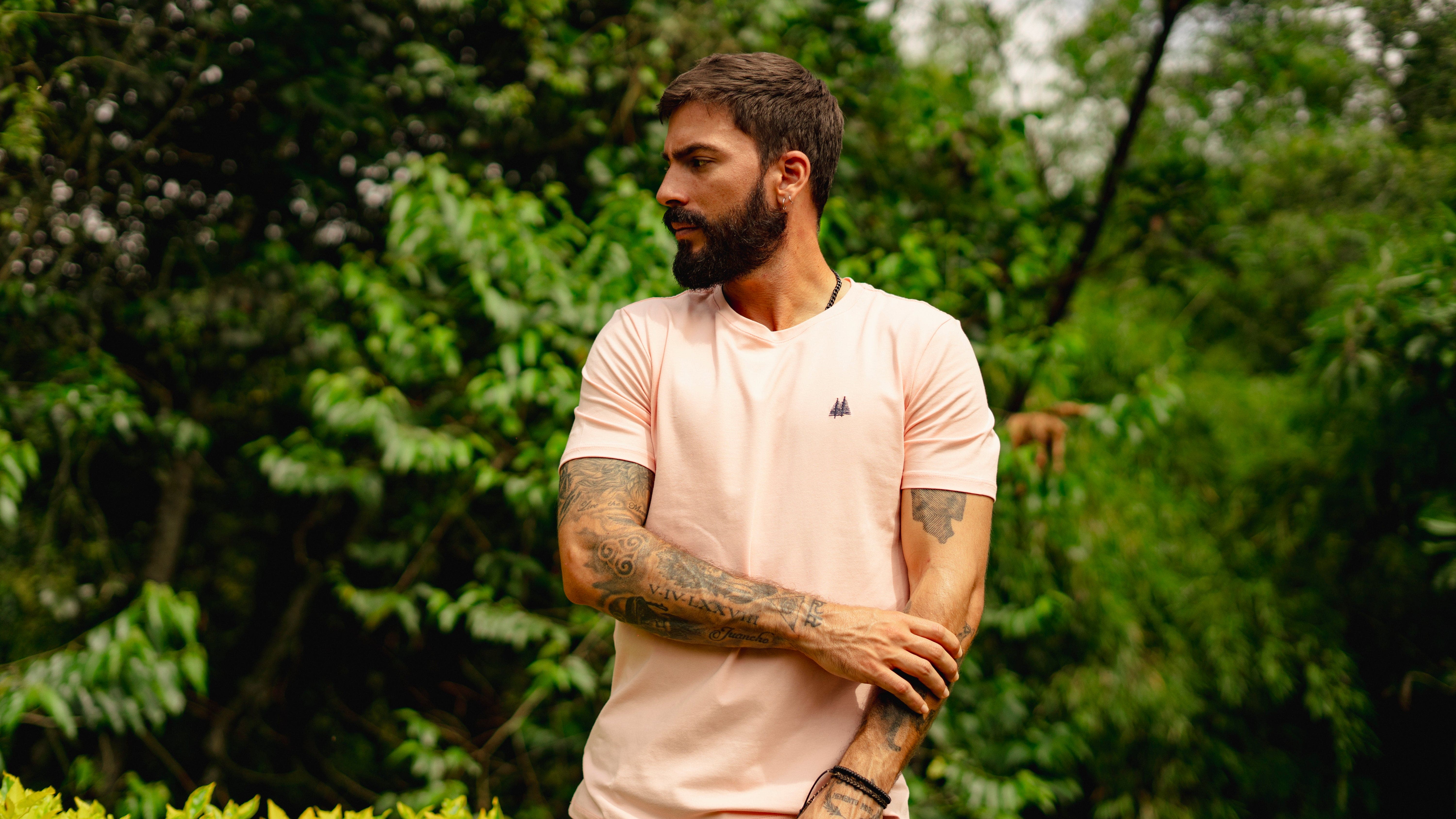 Camiseta para Hombre Cuello Redondo Rosado 95% algodón