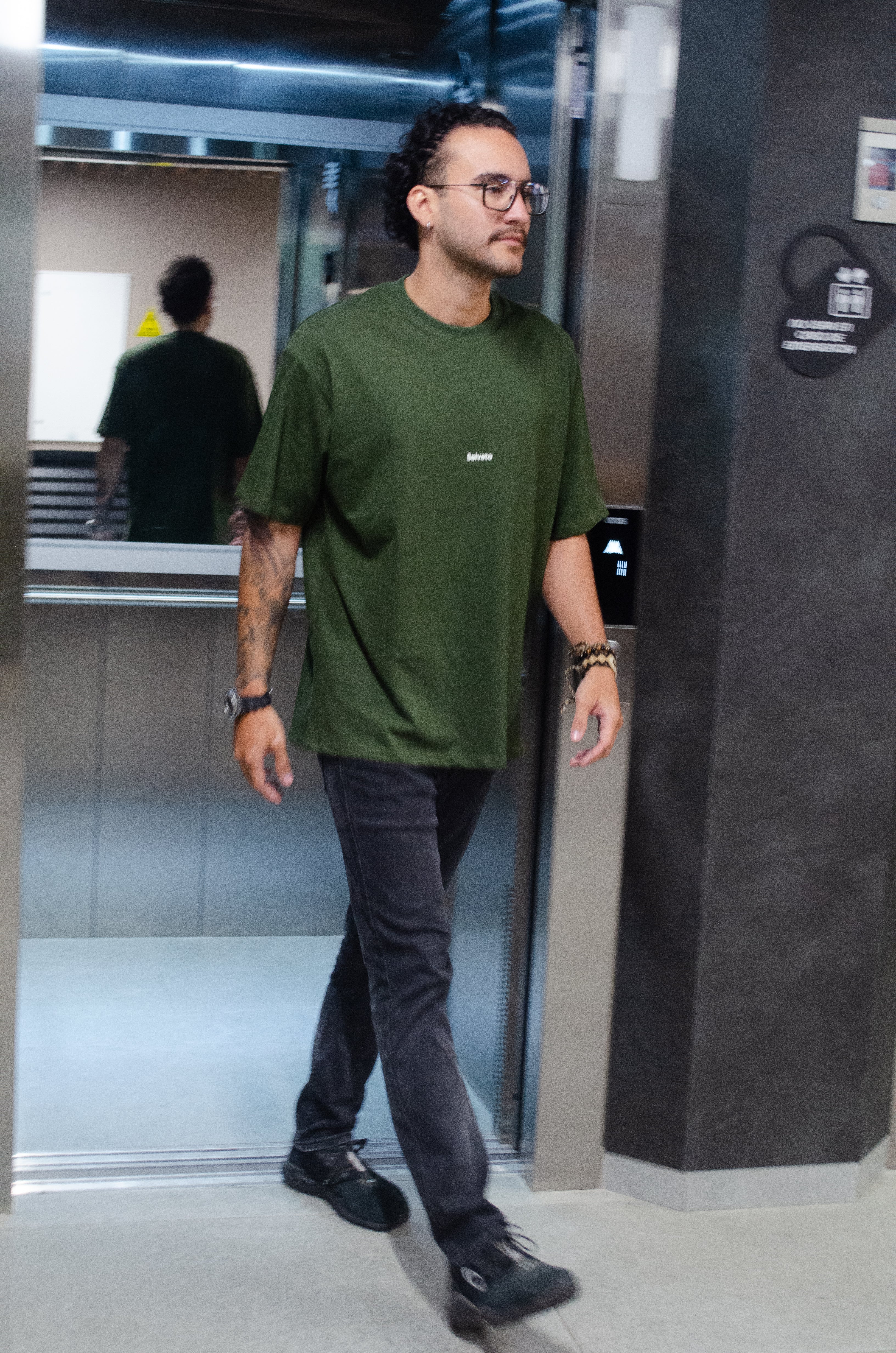 Camiseta Oversize Verde Militar