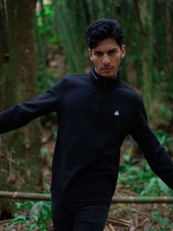 Saco Half Zip para Hombre Negro 50% algodon organico y 50% botellas PET