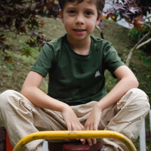 Camiseta para niño Cuello Redondo verde 95% algodón