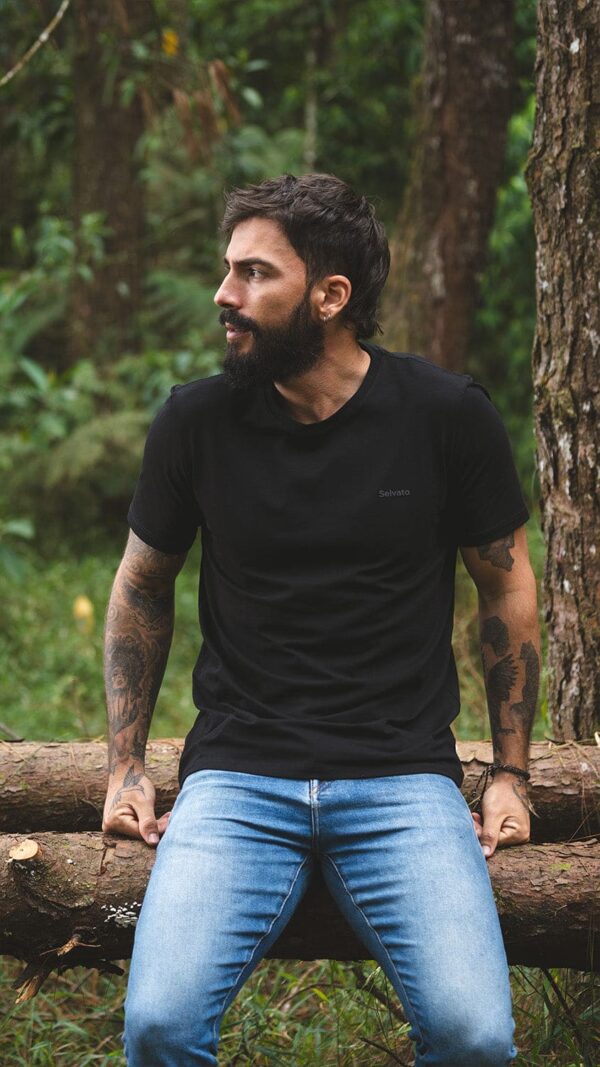 Camiseta para Hombre Cuello Redondo Negra 95% algodón - Image 5