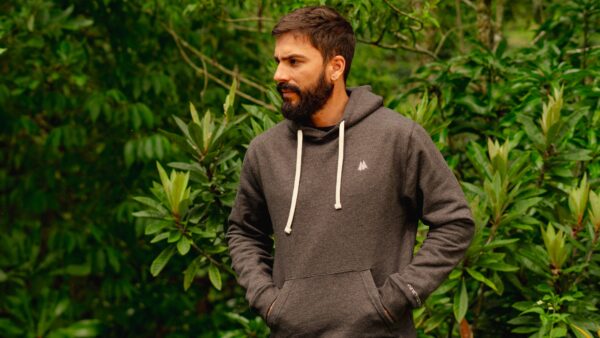 Hoodie Hombre Gris oscuro en 100% Perchado - Image 3
