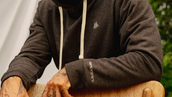Hoodie Hombre Gris oscuro en 100% Perchado - Image 4